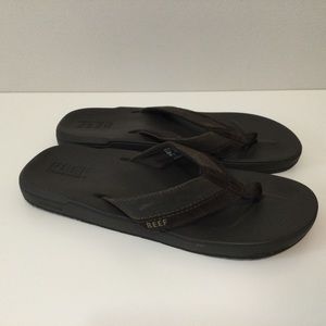 Mens REEF flip flops 7 brown sandals cushioned comfy big boys teen summer pool